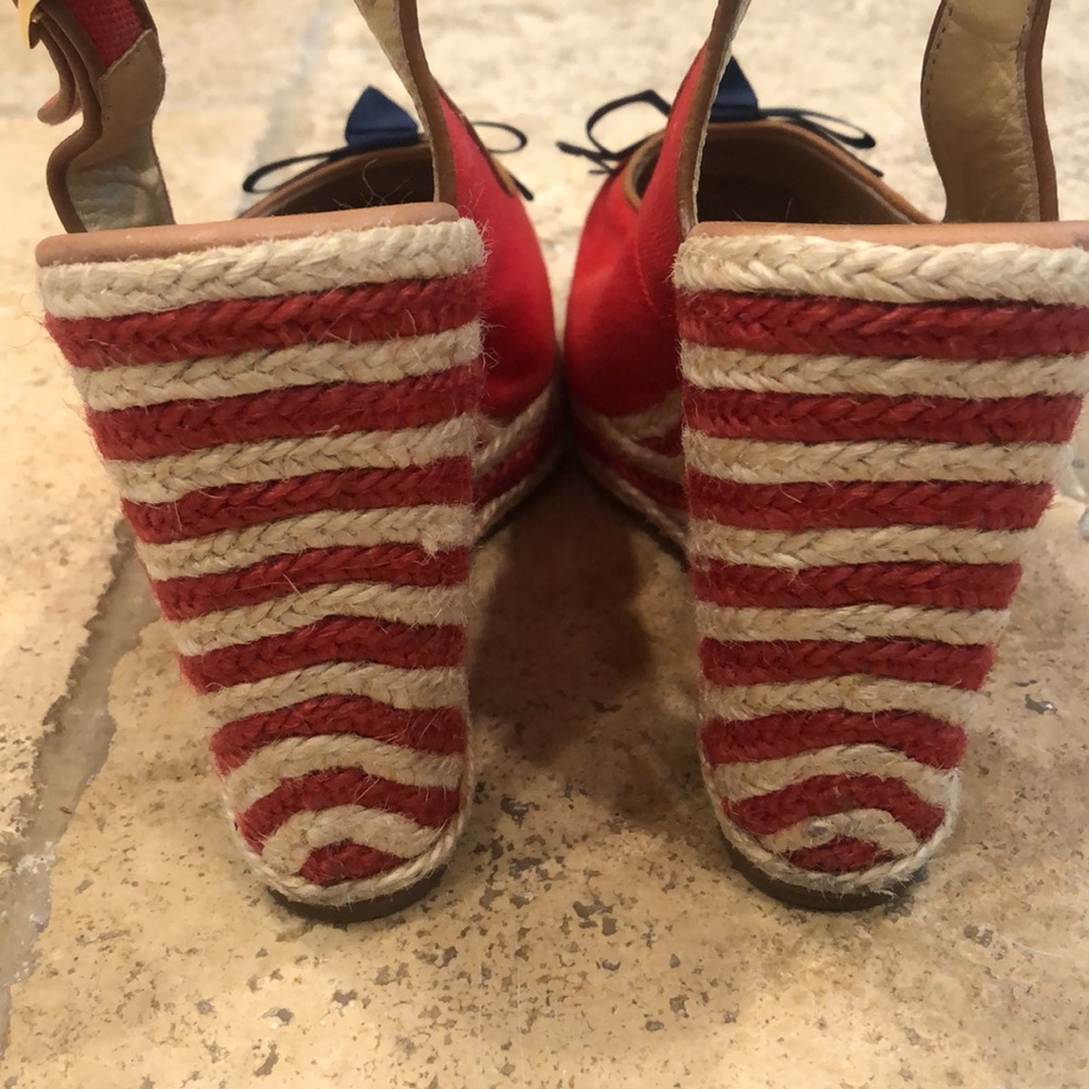 Kate Spade Sweetie Red Wedges with Blue Bow - Picture 5 of 7